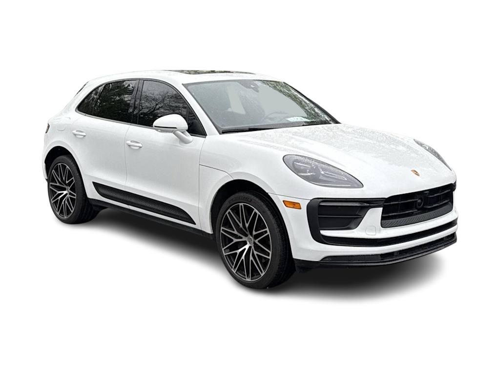 Thumbnail: 2024 Porsche Macan - 17