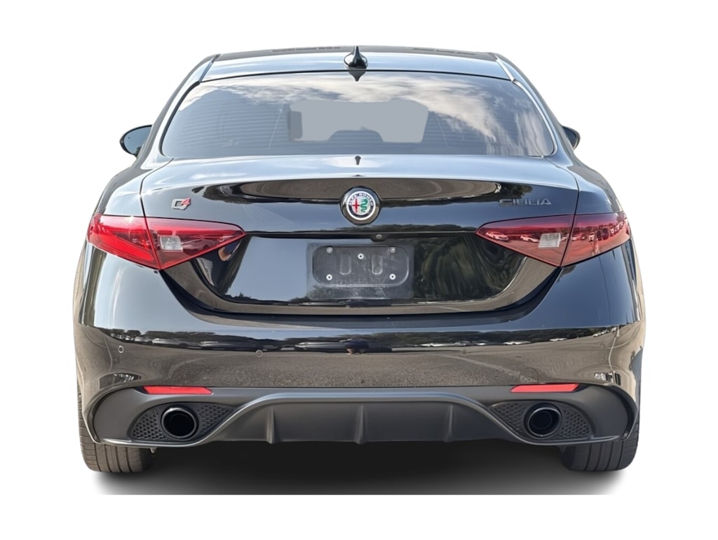 Thumbnail: 2019 Alfa Romeo Giulia - 5