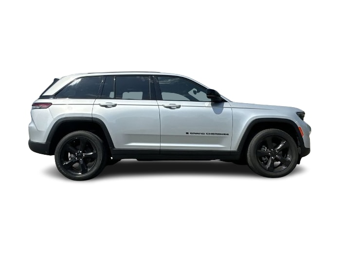 Thumbnail: 2023 Jeep Grand Cherokee - 16