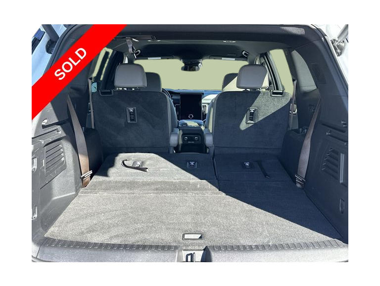 Thumbnail: 2024 GMC Acadia - 31