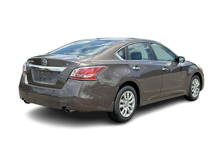Thumbnail: 2015 Nissan Altima - 22