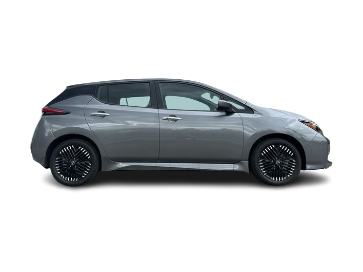 Thumbnail: 2025 Nissan Leaf - 13
