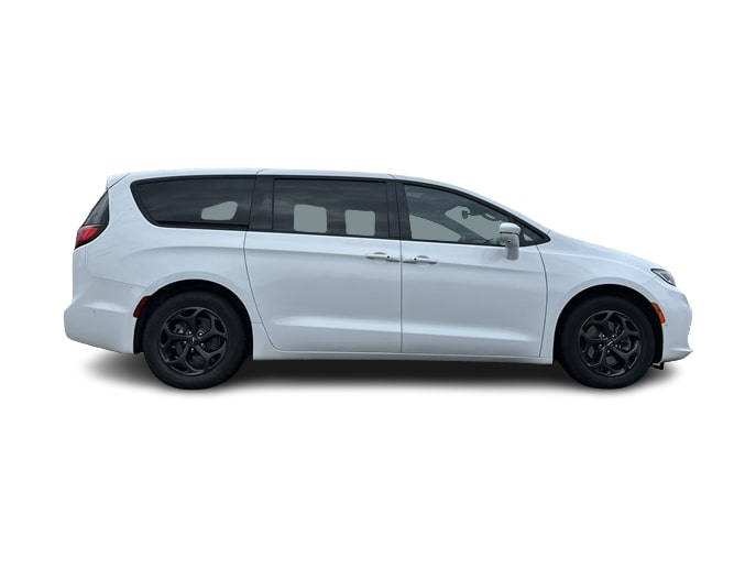 2022 Chrysler Pacifica Hybrid Limited 17