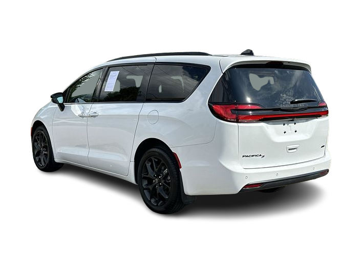 Thumbnail: 2026 Chrysler Pacifica - 4