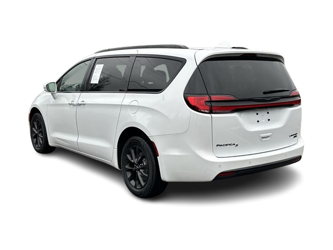 Thumbnail: 2021 Chrysler Pacifica - 4