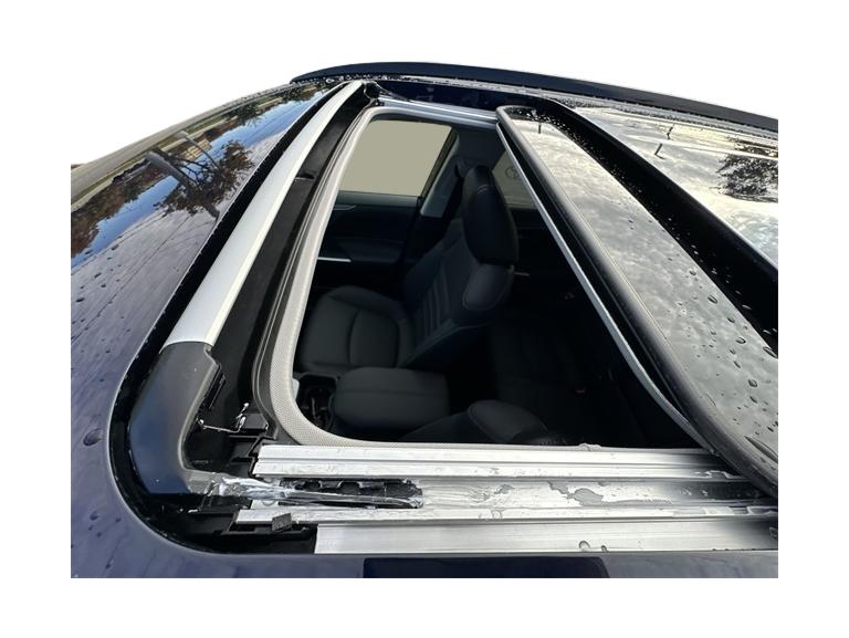 Thumbnail: 2025 Toyota RAV4 - 15