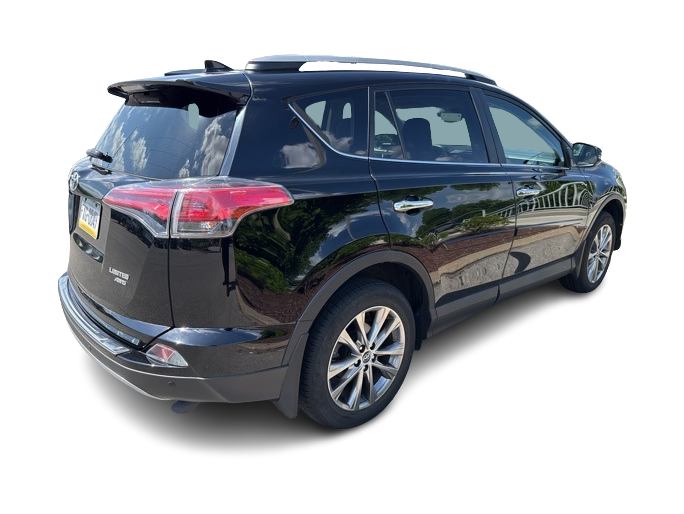 Thumbnail: 2017 Toyota RAV4 - 15