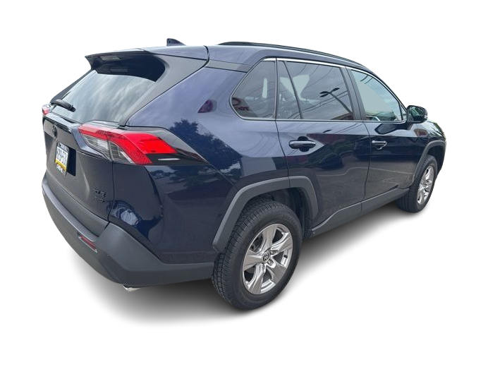 Thumbnail: 2022 Toyota RAV4 - 9