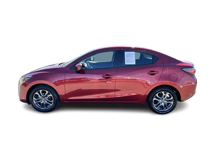 Thumbnail: 2019 Toyota Yaris - 3
