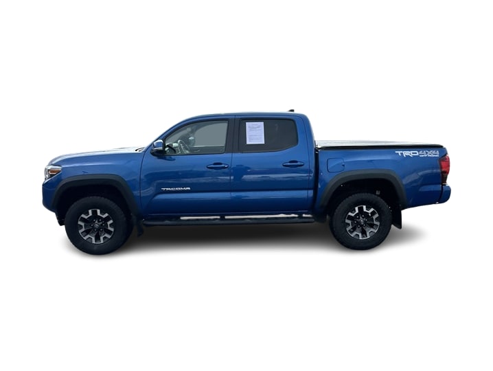 Thumbnail: 2018 Toyota Tacoma - 3