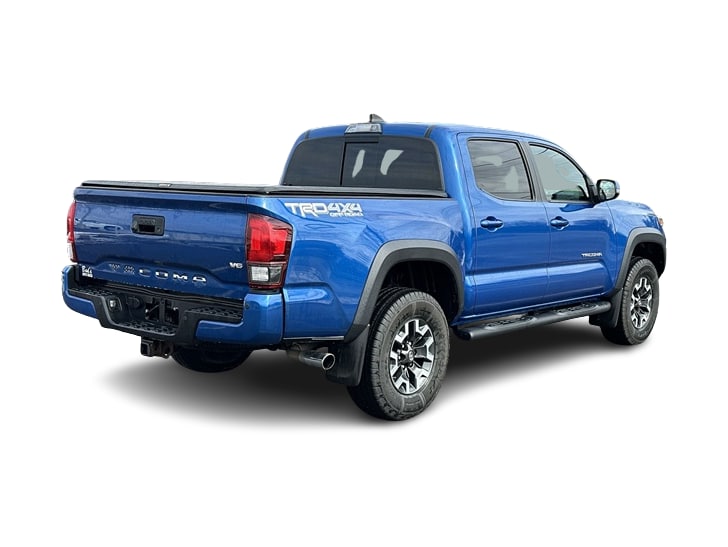 Thumbnail: 2018 Toyota Tacoma - 21