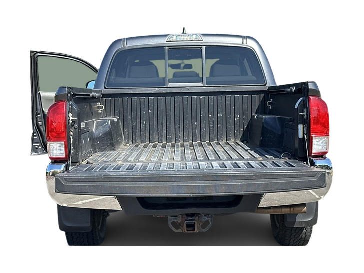 Thumbnail: 2017 Toyota Tacoma - 15