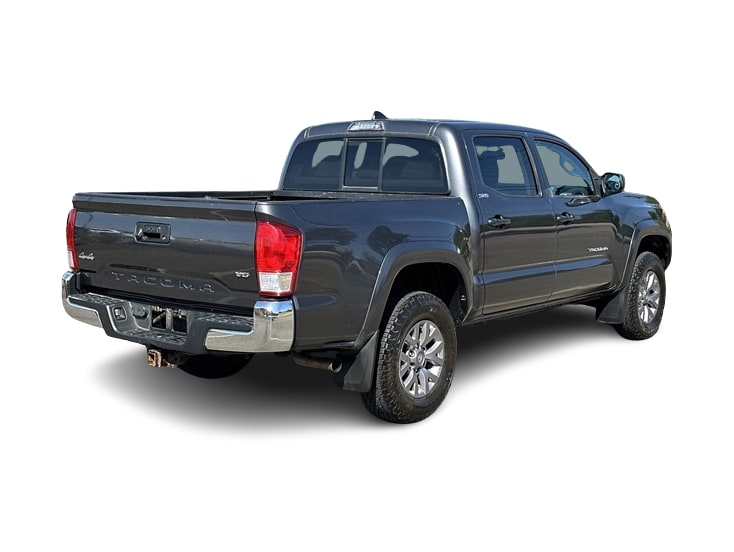 Thumbnail: 2017 Toyota Tacoma - 31
