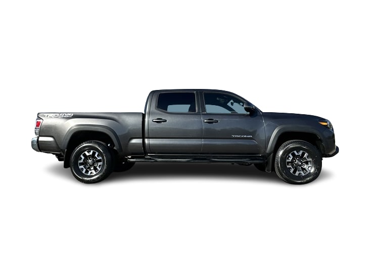 Thumbnail: 2020 Toyota Tacoma - 16
