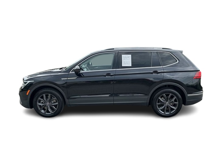 Thumbnail: 2022 Volkswagen Tiguan - 3