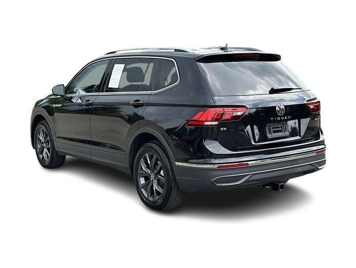 Thumbnail: 2022 Volkswagen Tiguan - 4