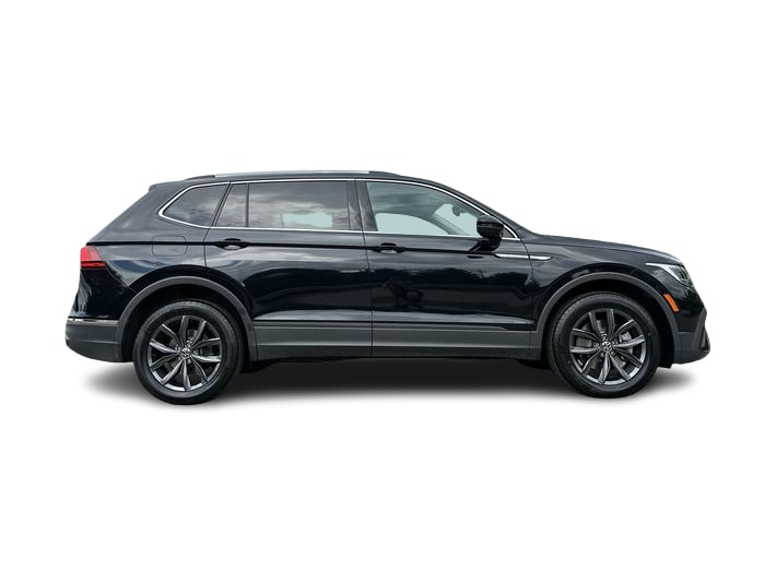 Thumbnail: 2022 Volkswagen Tiguan - 16