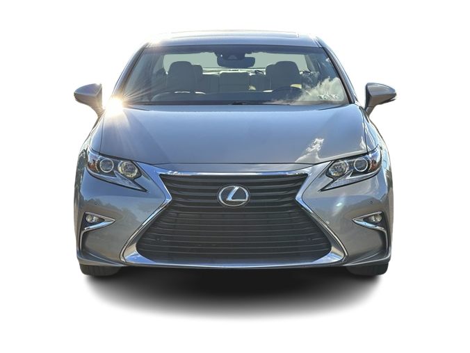 Thumbnail: 2017 Lexus ES - 6