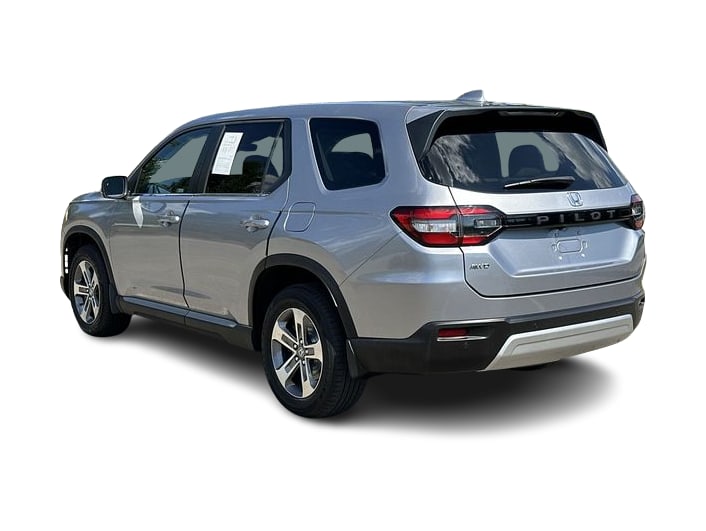 Thumbnail: 2023 Honda Pilot - 4