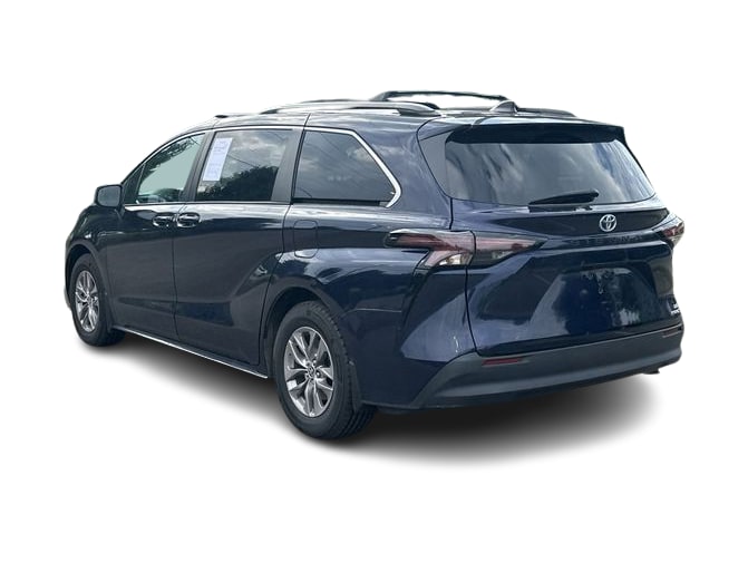 Thumbnail: 2024 Toyota Sienna - 4
