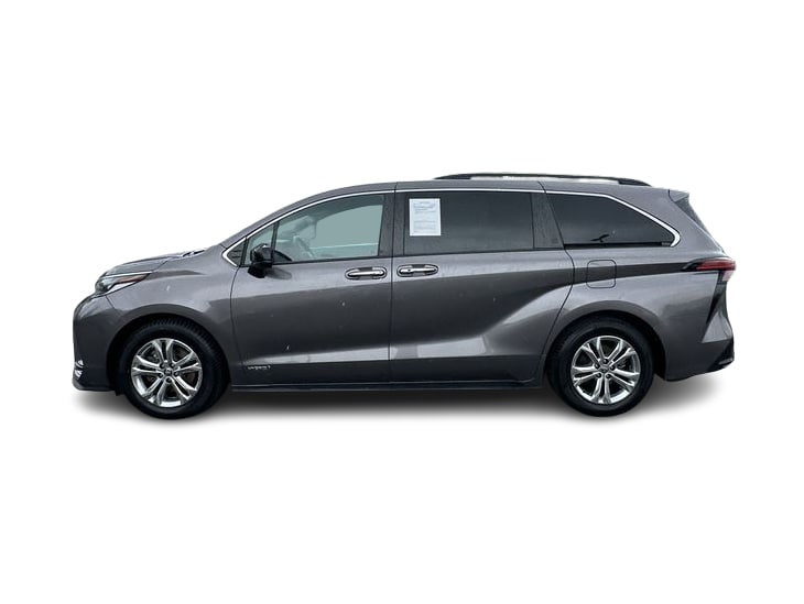 Thumbnail: 2021 Toyota Sienna - 3