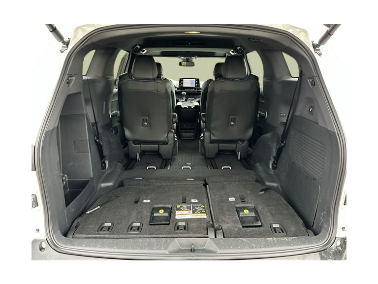 Thumbnail: 2023 Toyota Sienna - 29