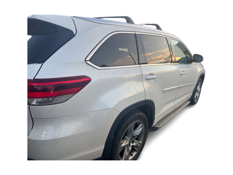Thumbnail: 2017 Toyota Highlander - 15