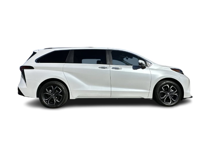 Thumbnail: 2026 Toyota Sienna - 14