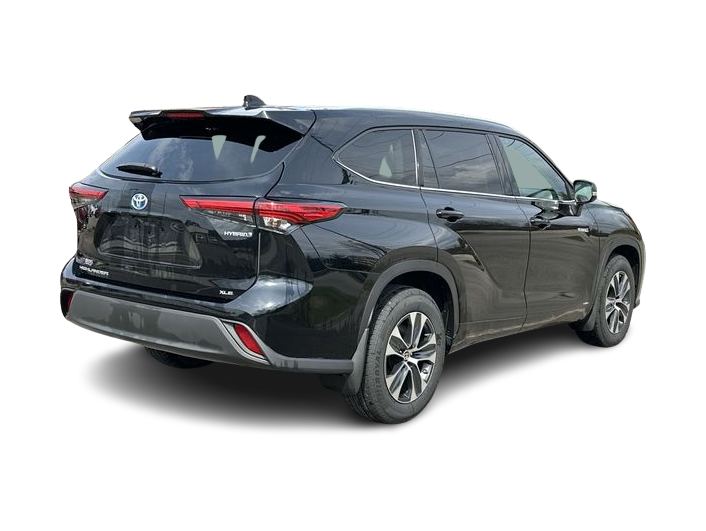 Thumbnail: 2021 Toyota Highlander - 23