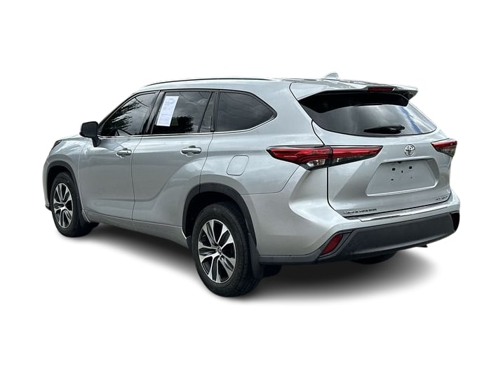 Thumbnail: 2020 Toyota Highlander - 4