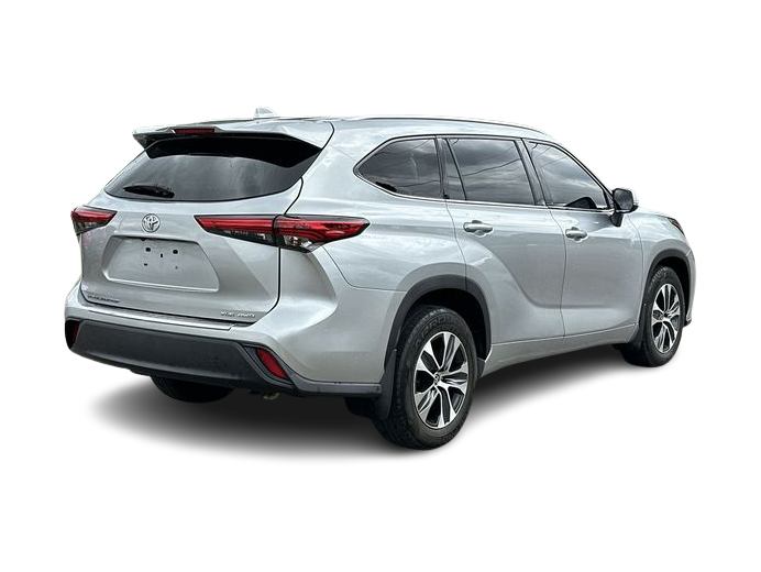 Thumbnail: 2020 Toyota Highlander - 25