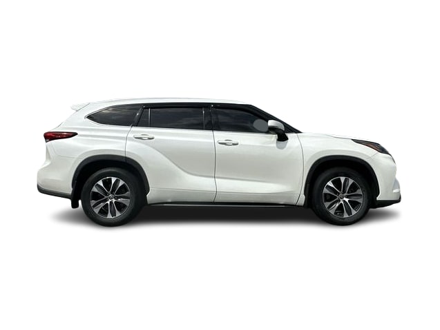 Thumbnail: 2020 Toyota Highlander - 14