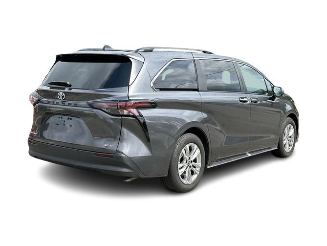 Thumbnail: 2025 Toyota Sienna - 24