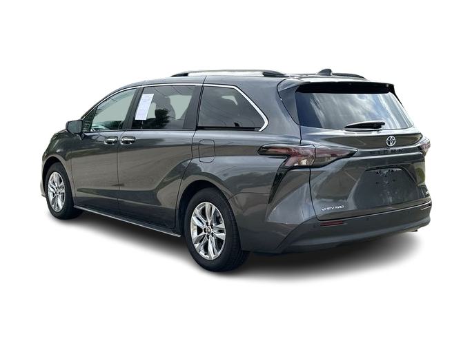 Thumbnail: 2025 Toyota Sienna - 4