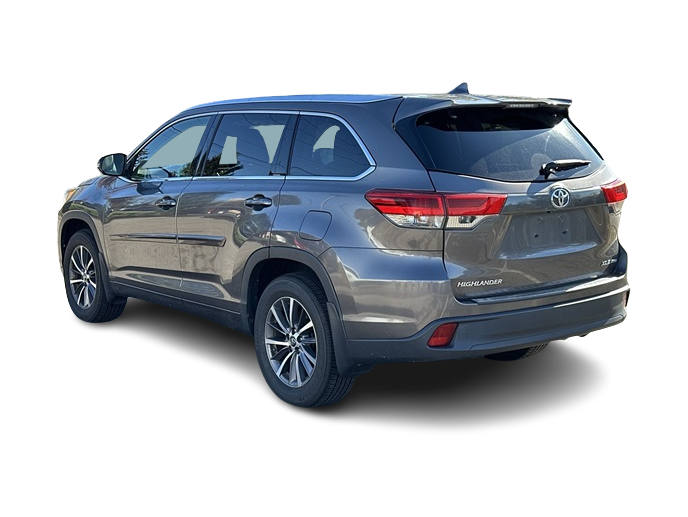 Thumbnail: 2017 Toyota Highlander - 4