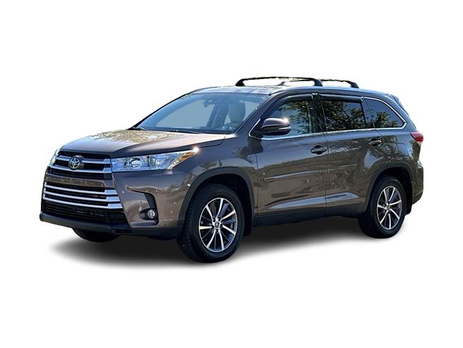 Used 2019 Toyota Highlander XLE with VIN 5TDJZRFH4KS921746 for sale in Medford, OR