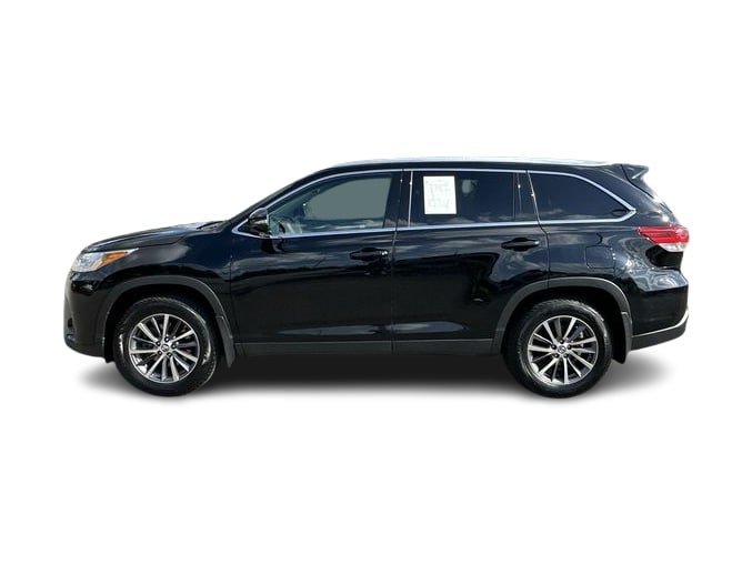 Thumbnail: 2019 Toyota Highlander - 3