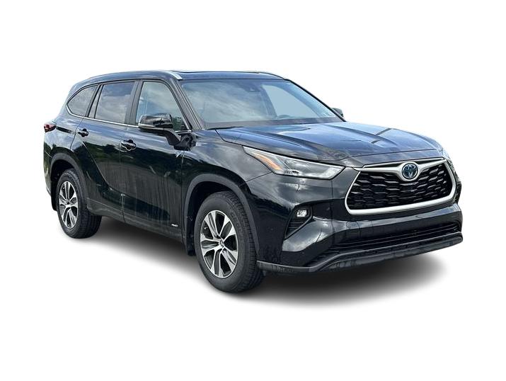 Thumbnail: 2023 Toyota Highlander - 23