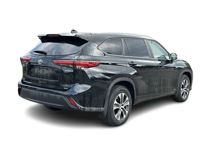 Thumbnail: 2023 Toyota Highlander - 24