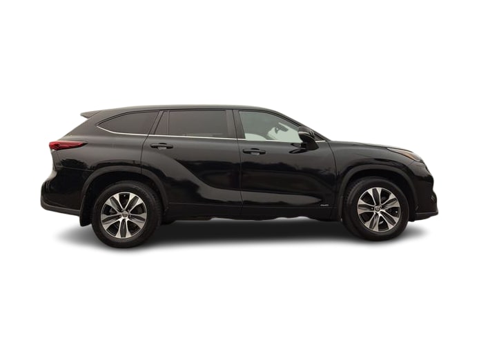 Thumbnail: 2023 Toyota Highlander - 16