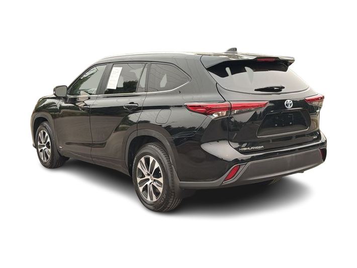 Thumbnail: 2023 Toyota Highlander - 4