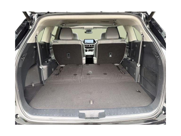 Thumbnail: 2023 Toyota Highlander - 30