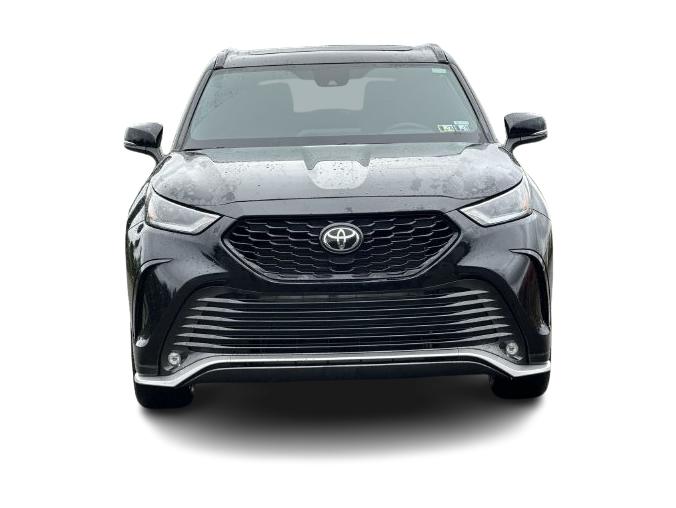 Thumbnail: 2023 Toyota Highlander - 6