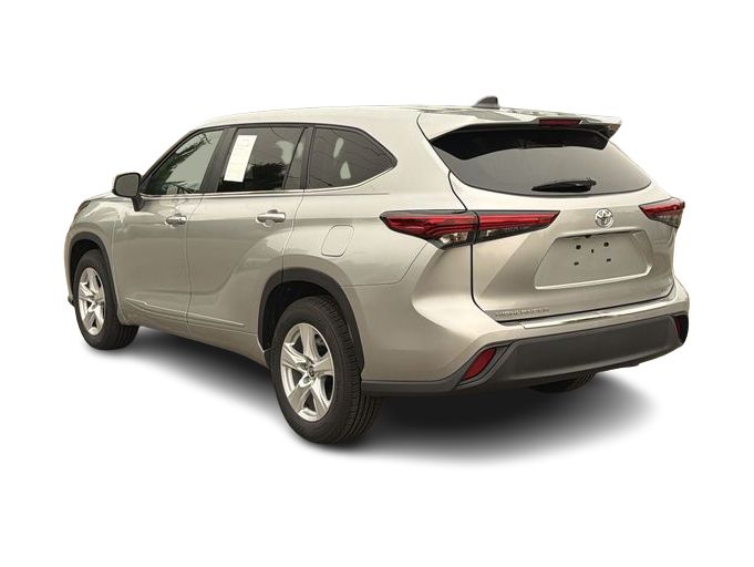 Thumbnail: 2023 Toyota Highlander - 4