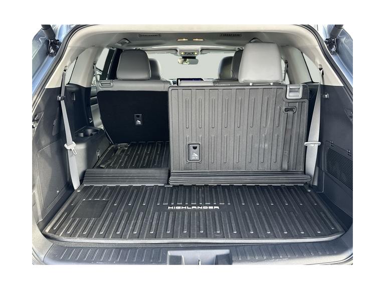 Thumbnail: 2024 Toyota Highlander - 31