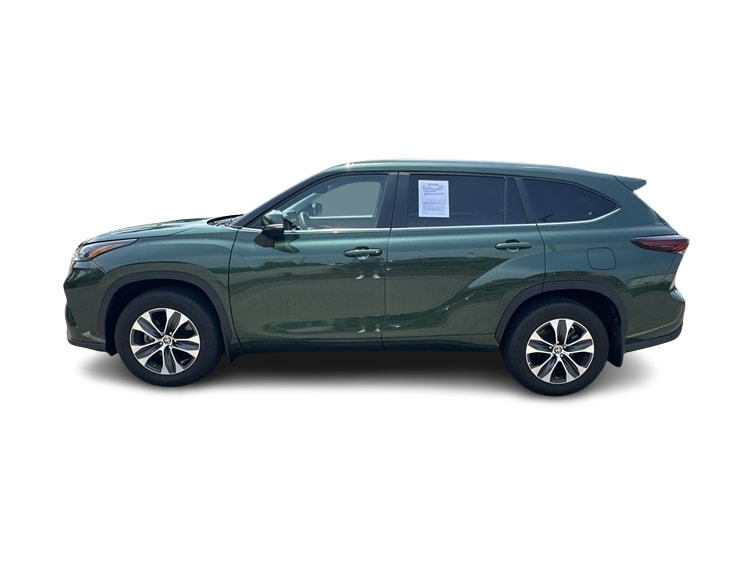 2024 Toyota Highlander XLE 3