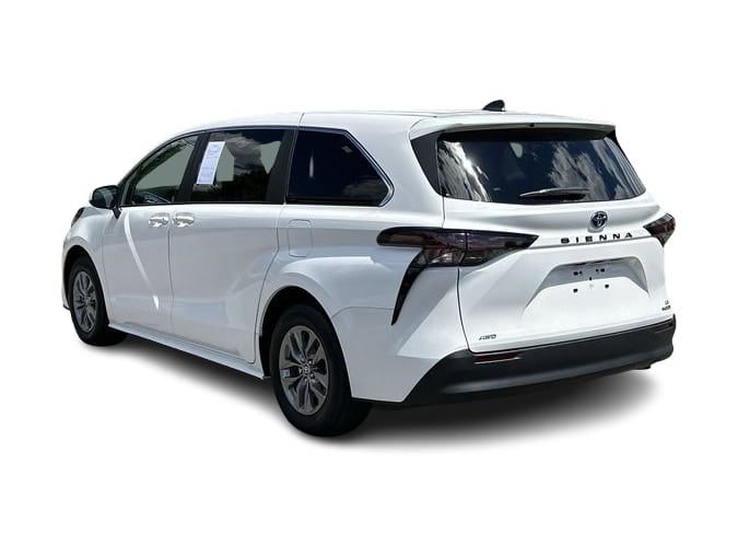 Thumbnail: 2024 Toyota Sienna - 4