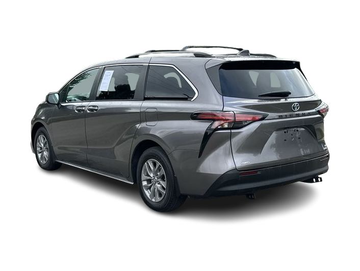 Thumbnail: 2022 Toyota Sienna - 4