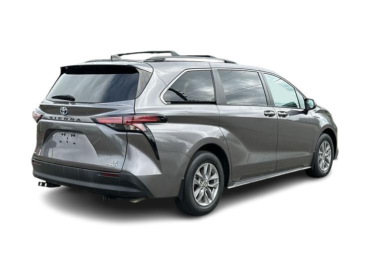 Thumbnail: 2022 Toyota Sienna - 22