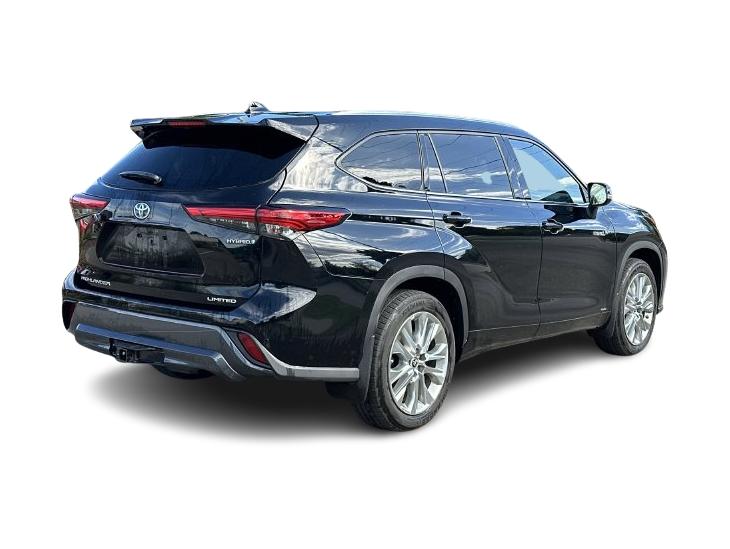 Thumbnail: 2021 Toyota Highlander - 25